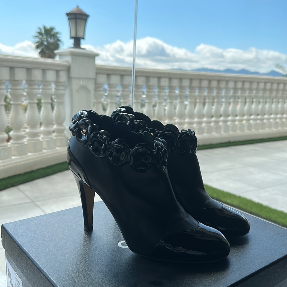 CHANEL SHORT BOOTS